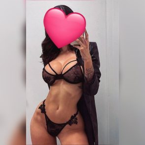 קמילה אנרגטית וכובשת בתל אביב